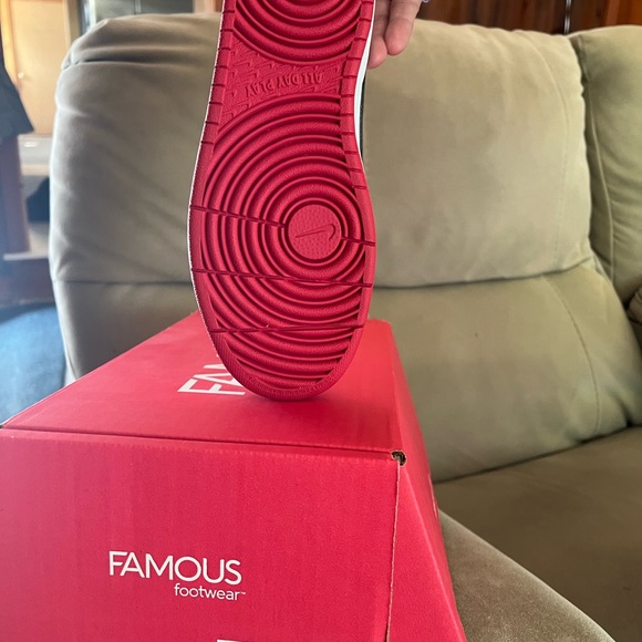 Nike Girls bling size 5 - Picture 2 of 3